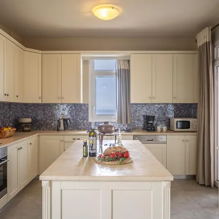 Liogerma Art Deco - 5 Min Drive To Lassi Βίλα Σβορωνάτα