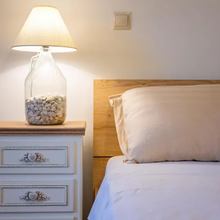 Liogerma Art Deco - 5 Min Drive To Lassi